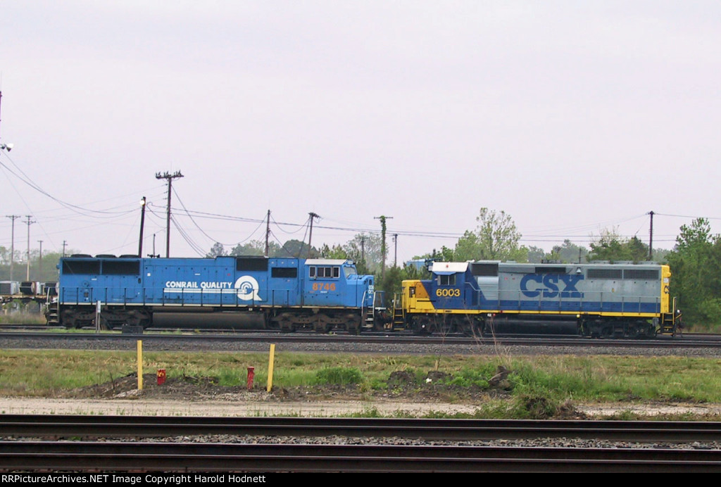 CSX 6003 & 8746 